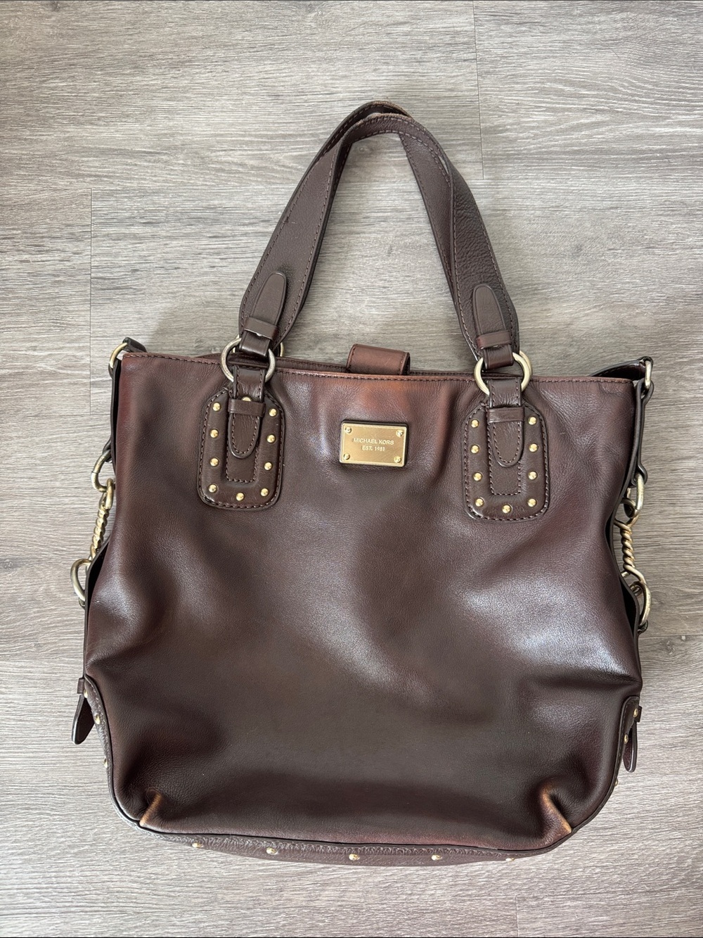 Nice Leather Michael Kors Dark Brown Shoulder Tote with Gold Accents